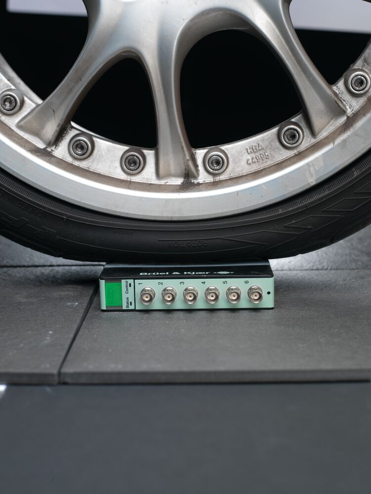 B&K Type 3050 LAN-XI Data Acquisition Hardware - Image 3