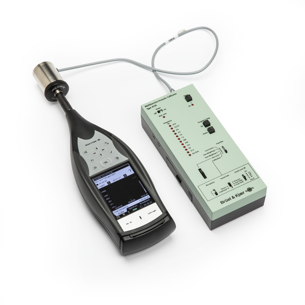 B&K Type 4226 Microphone Calibrator - Image 3